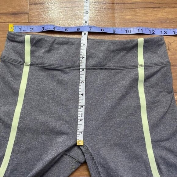 Lululemon Iviva leggings Girl Sz 14 ( Women Sz 2) - Picture 4 of 10